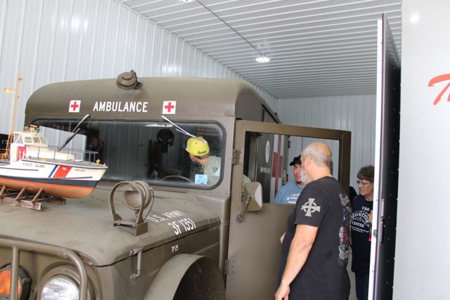 The M725 ambulance with a large model of MLB 44334 beside it